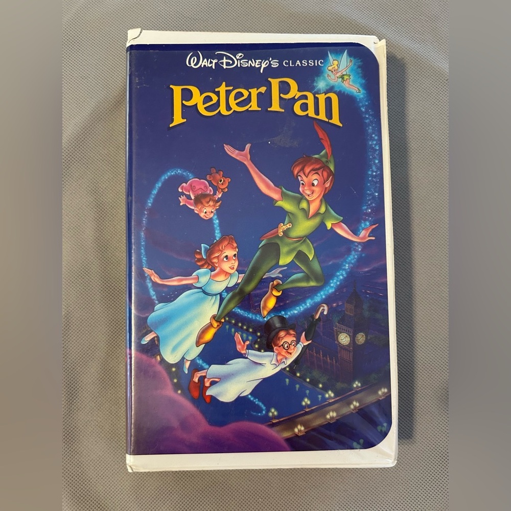 Walt Disney's Classic Peter Pan VHS - Blue Cover